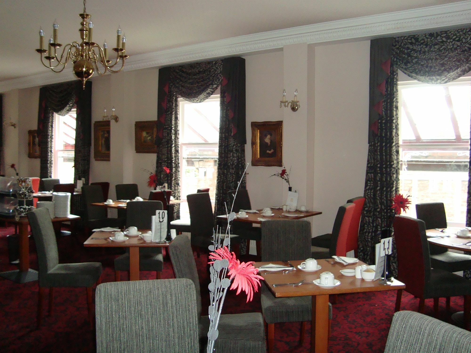 Hotel The Minster 3*